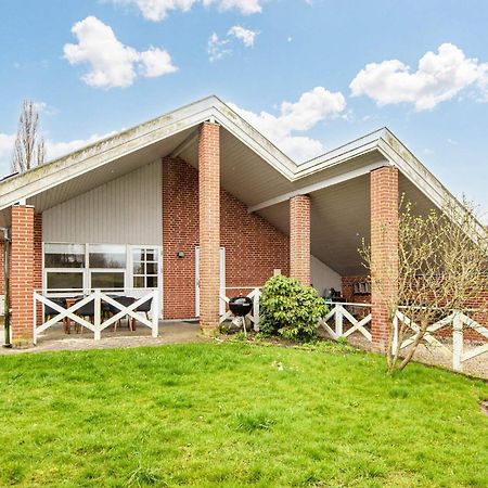 6 Person Holiday Home In B Rkop Børkop Eksteriør billede